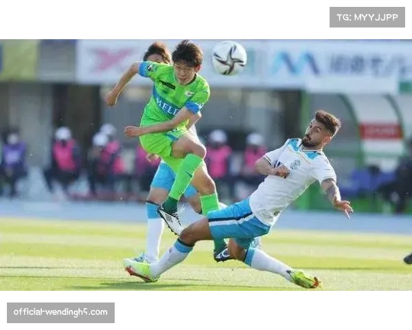 松桥力藏：广岛三后卫阵型侧重高压逼抢 提升机会把握能力是关键